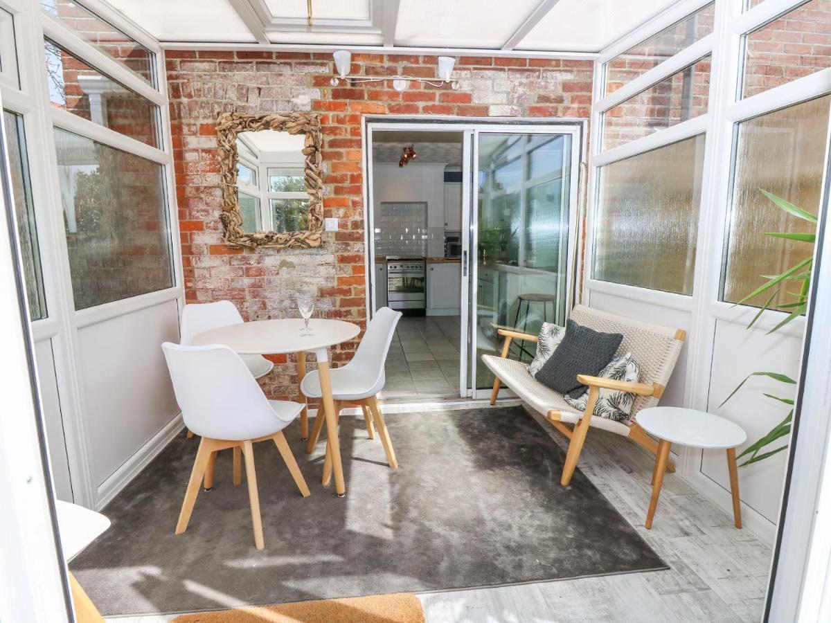 1 Willow Cottages Freshwater Bagian luar foto